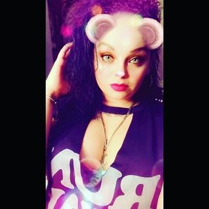 Meet your Posher, Veronica